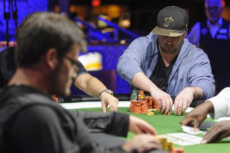 PokerStars player complains about sudden rule